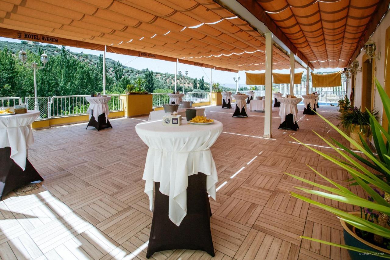 Hotel Avenida Beas de Segura Buitenkant foto