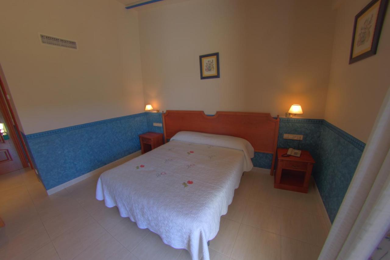 Hotel Avenida Beas de Segura Buitenkant foto