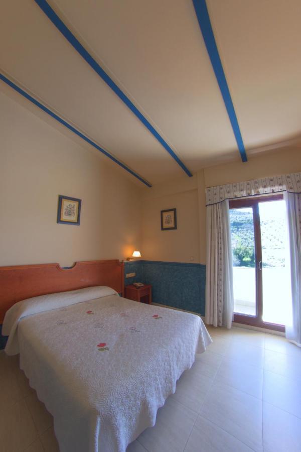 Hotel Avenida Beas de Segura Buitenkant foto