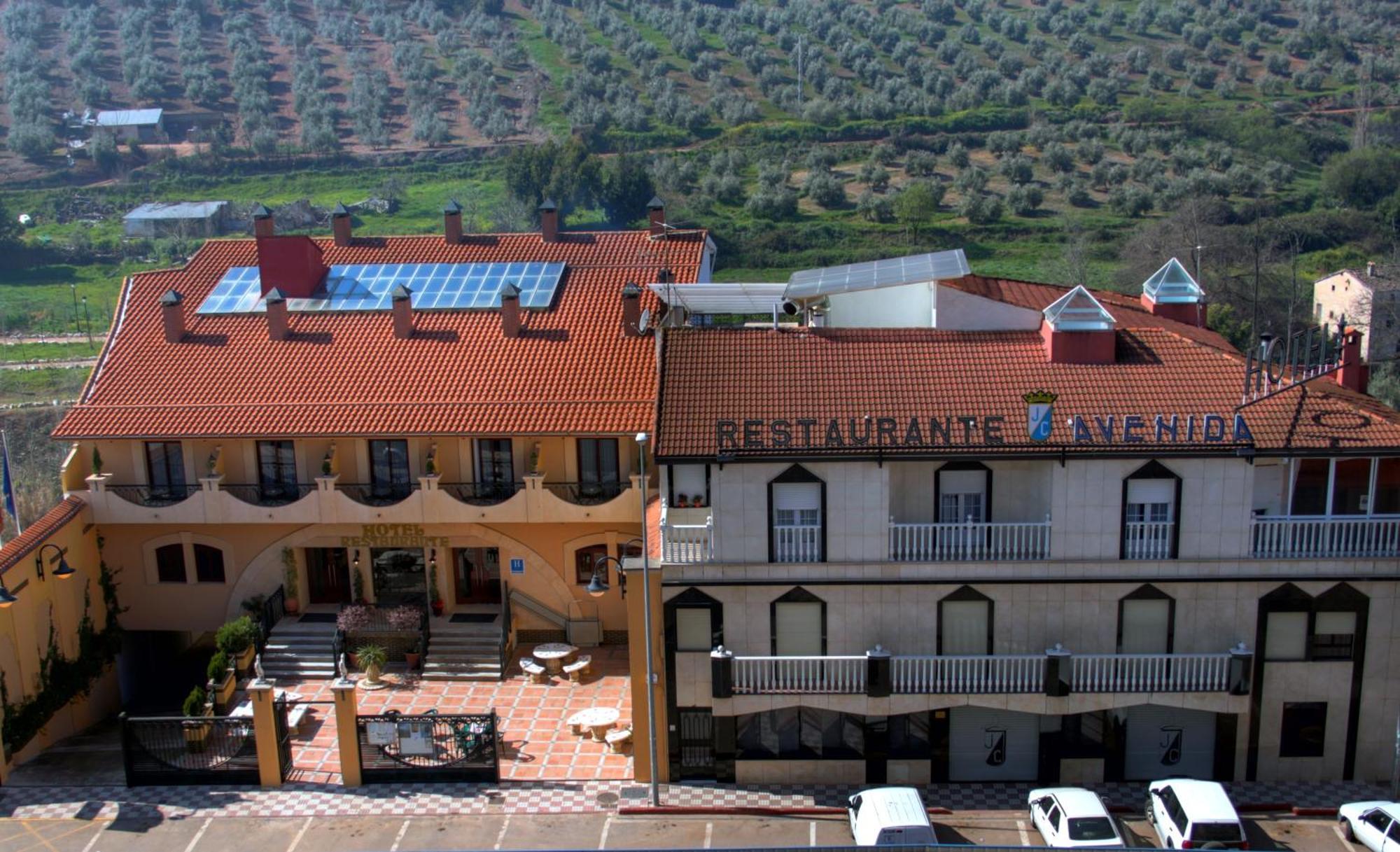 Hotel Avenida Beas de Segura Buitenkant foto