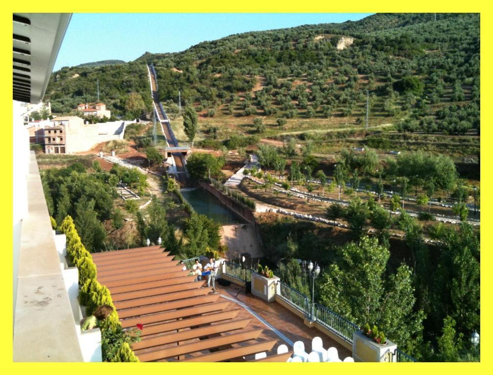 Hotel Avenida Beas de Segura Buitenkant foto